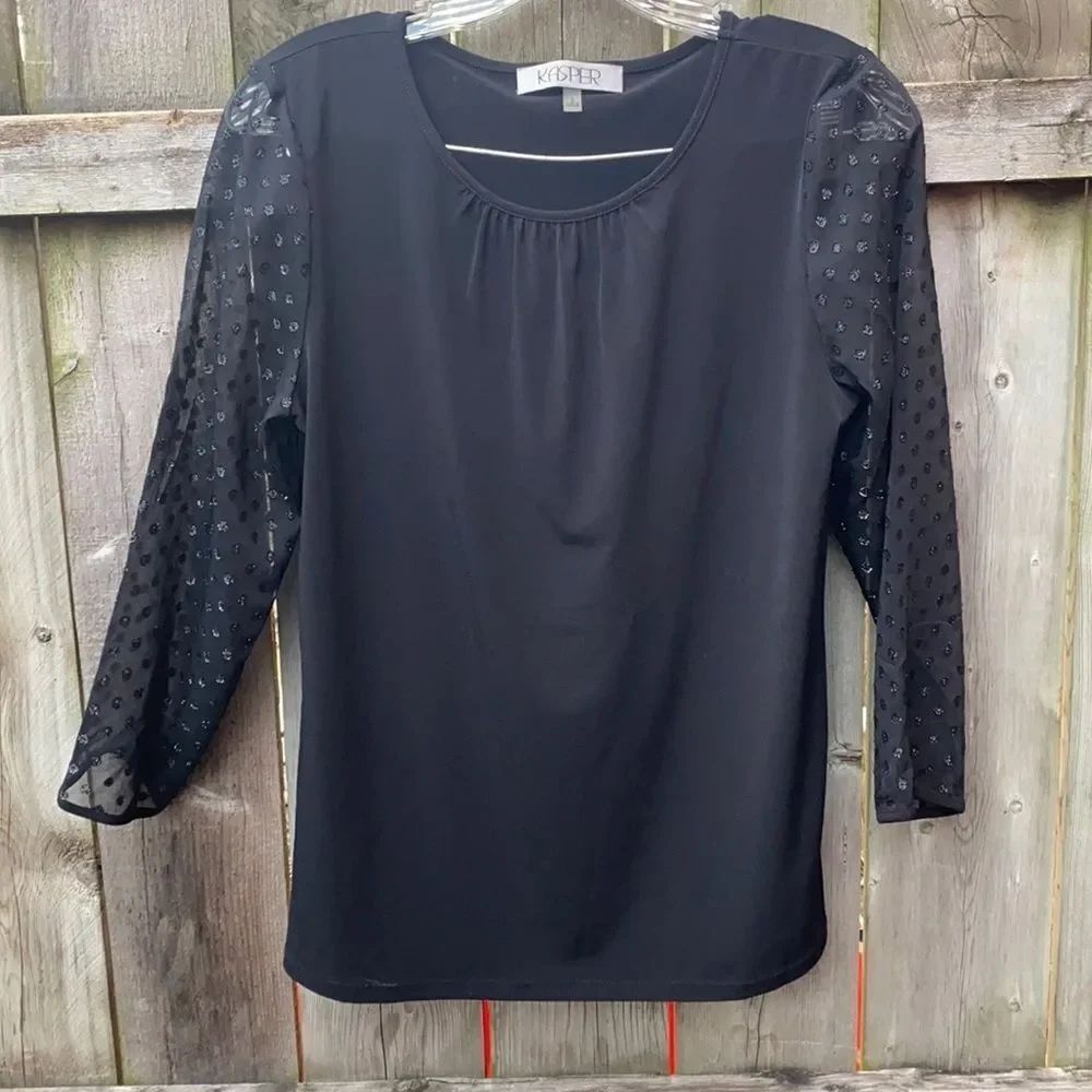 Kasper sheer sleeve top sz. S